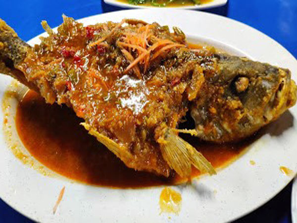 Restoran Aroma Ikan Bakar Jeram - Soy Sauce Fried Fish