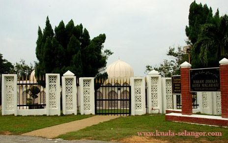 The Royal Mausoleum Bukit Melawati, Kuala Selangor.